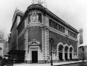 Booth Theatre Exterior, 1913.jpg